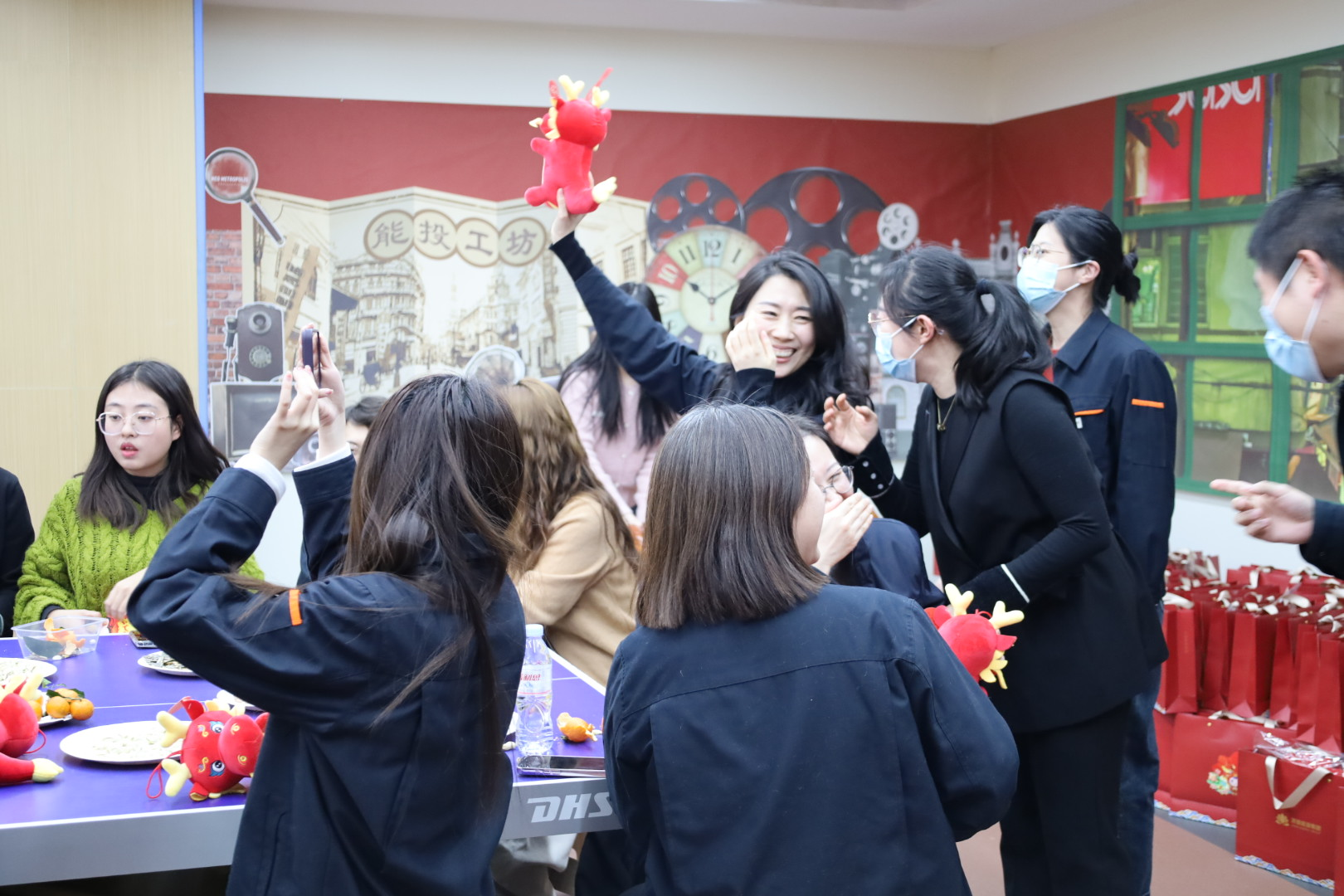 鉴黑担保网(jhdbw)·最具权威唯一维权担保平台