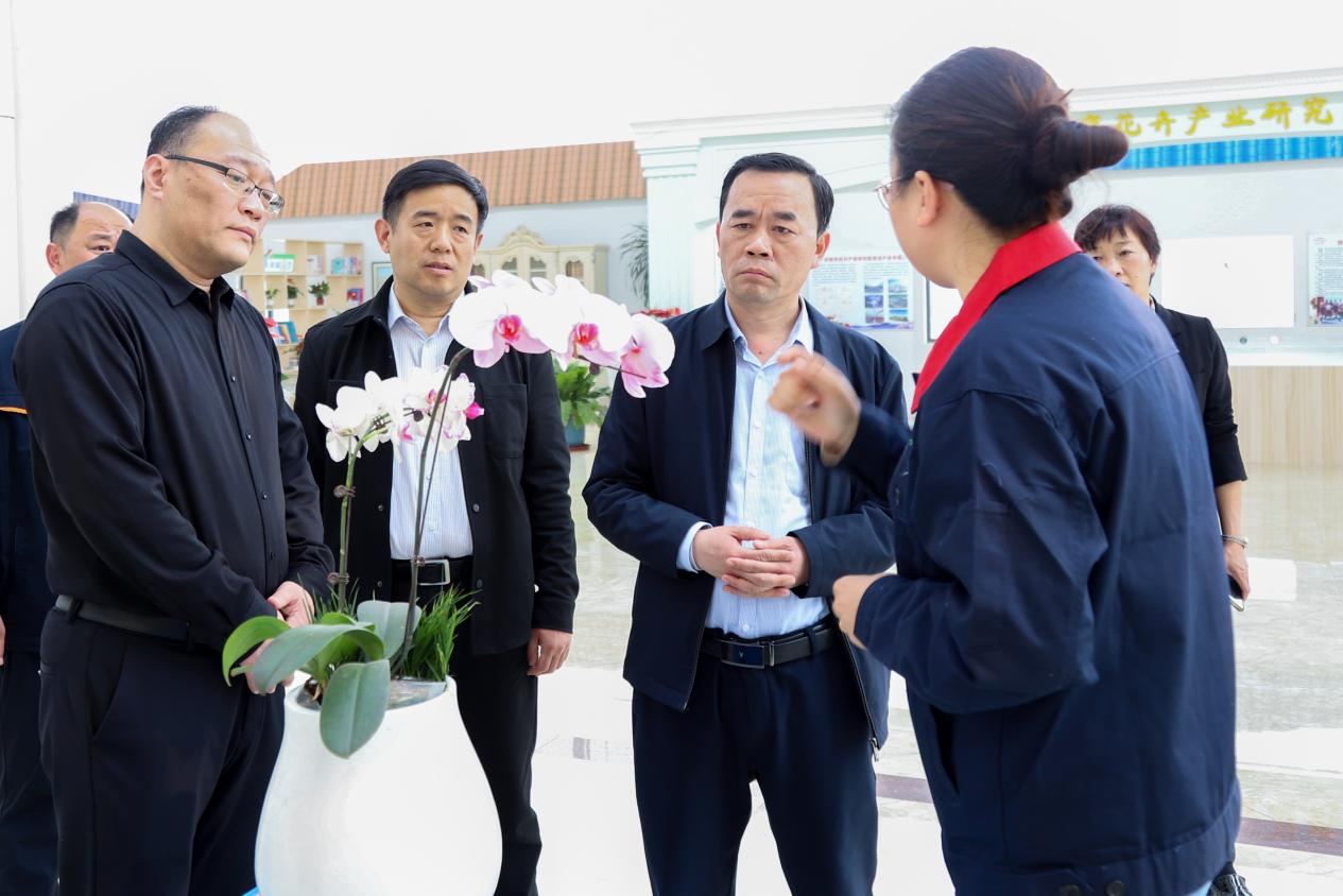 鉴黑担保网(jhdbw)·最具权威唯一维权担保平台