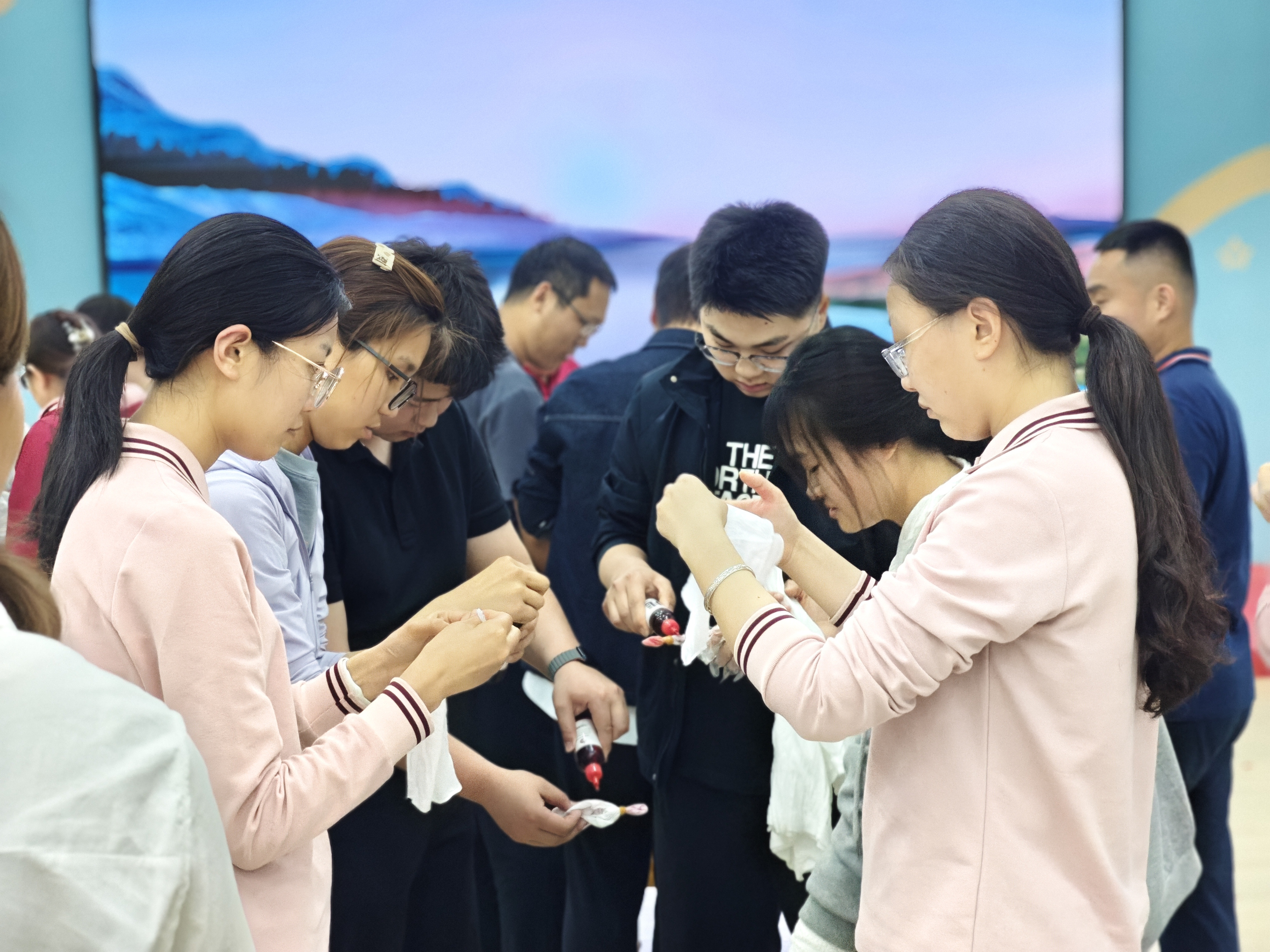 鉴黑担保网(jhdbw)·最具权威唯一维权担保平台