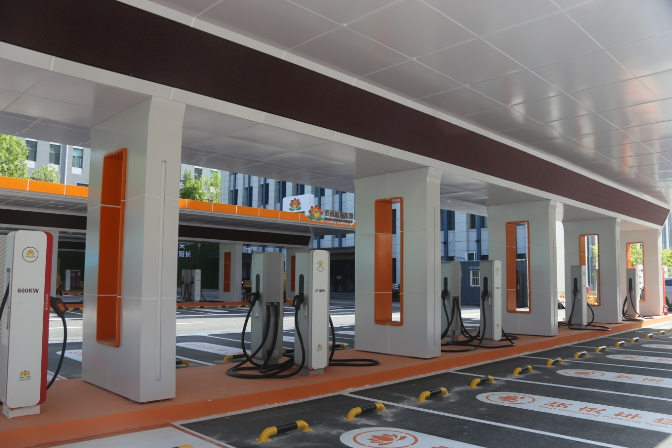 鉴黑担保网(jhdbw)·最具权威唯一维权担保平台