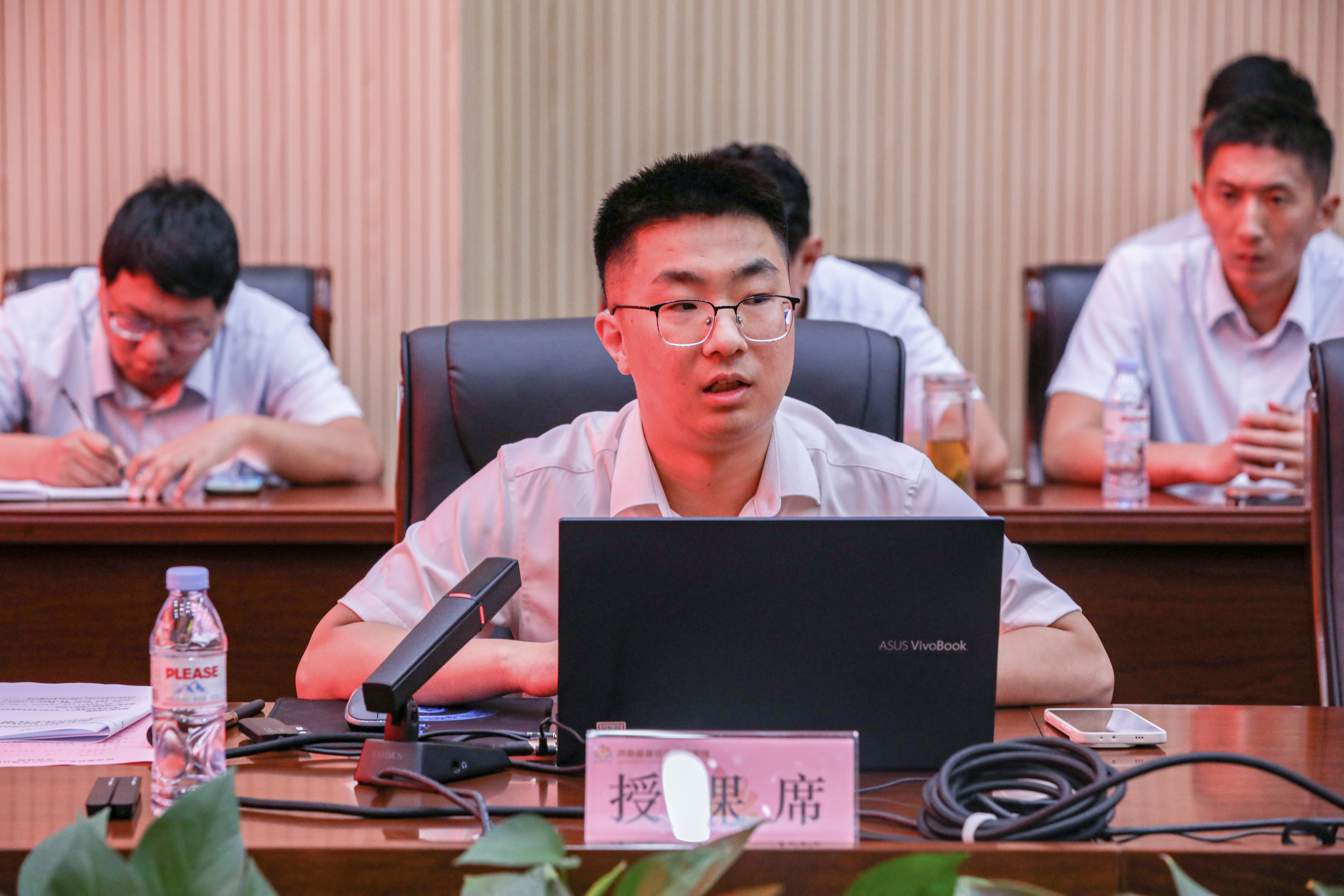 鉴黑担保网(jhdbw)·最具权威唯一维权担保平台