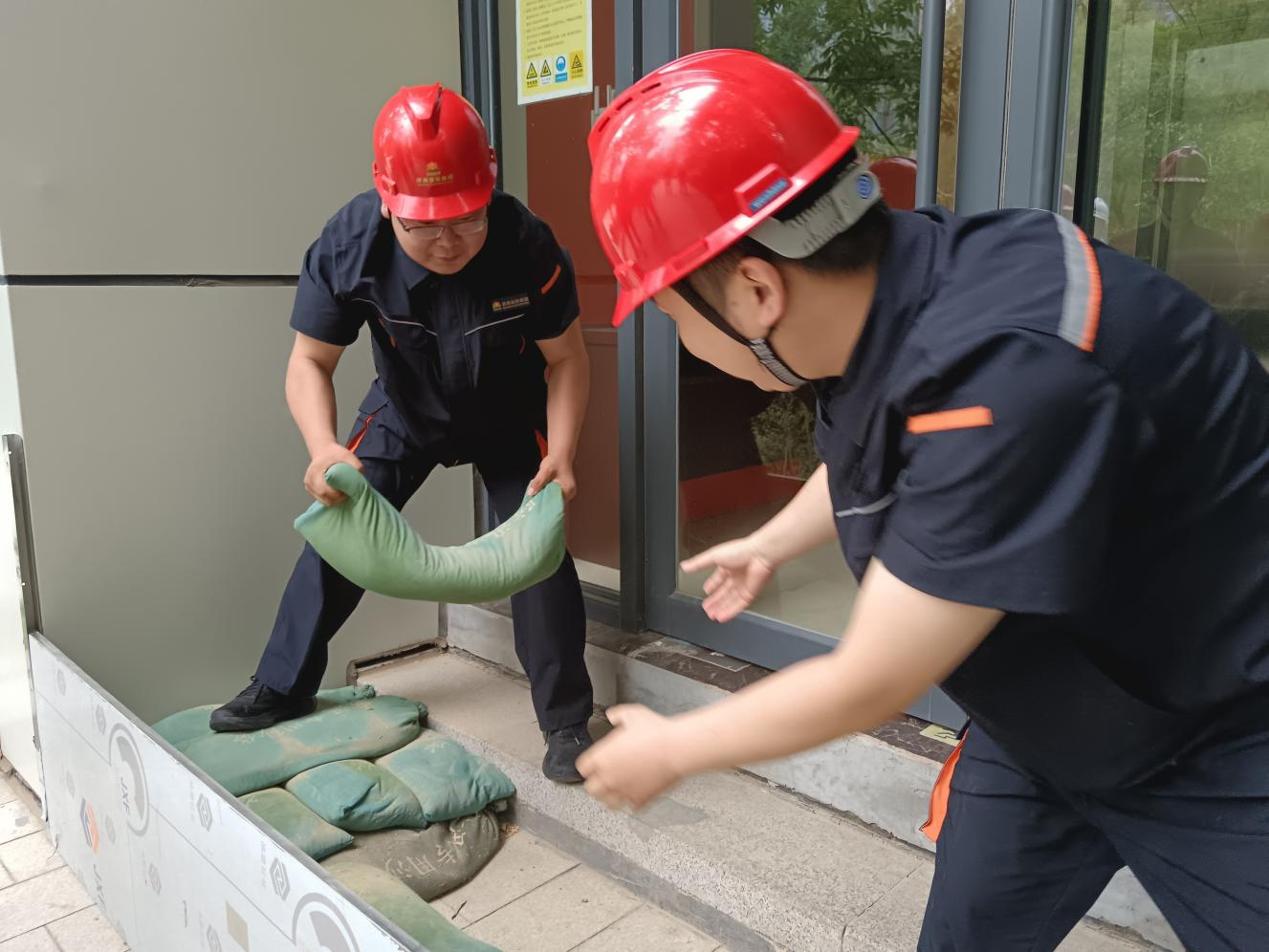 鉴黑担保网(jhdbw)·最具权威唯一维权担保平台