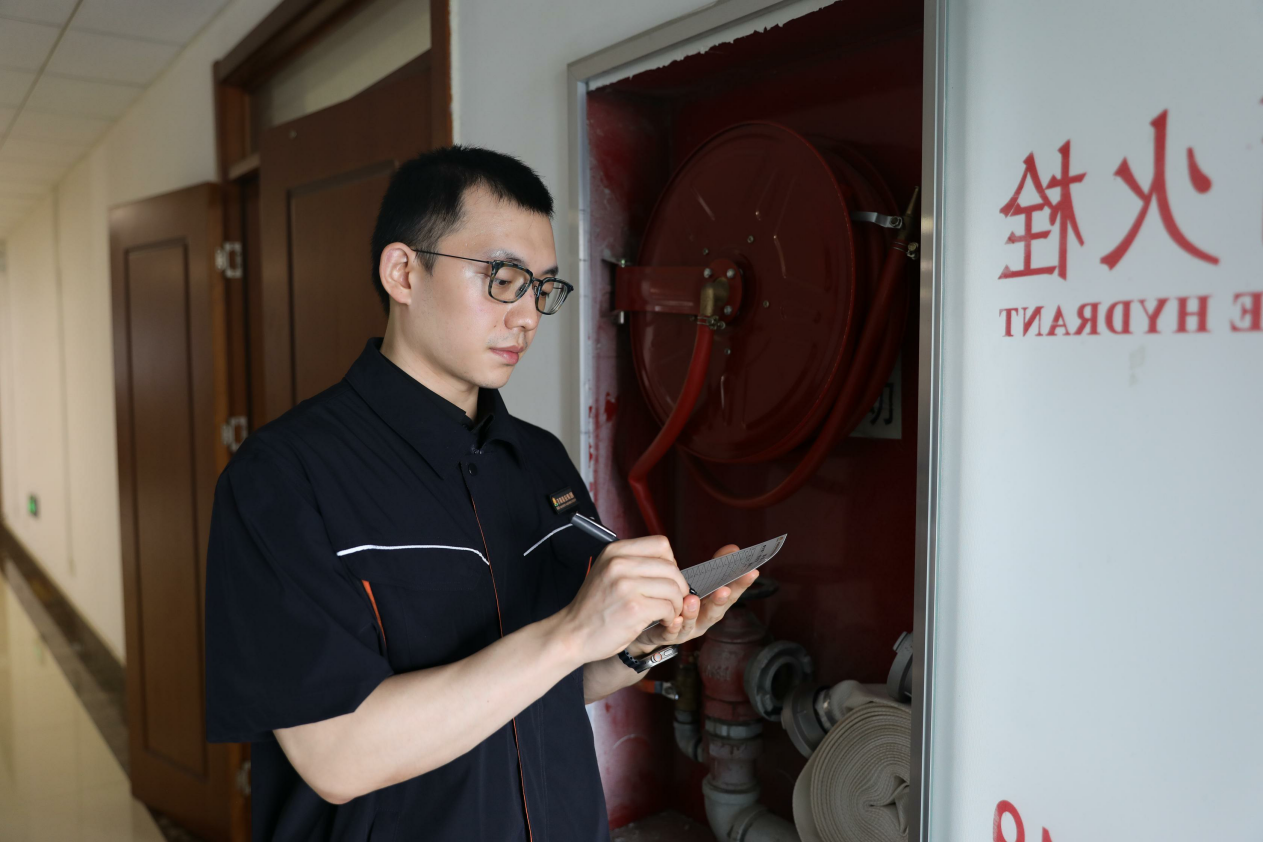 鉴黑担保网(jhdbw)·最具权威唯一维权担保平台