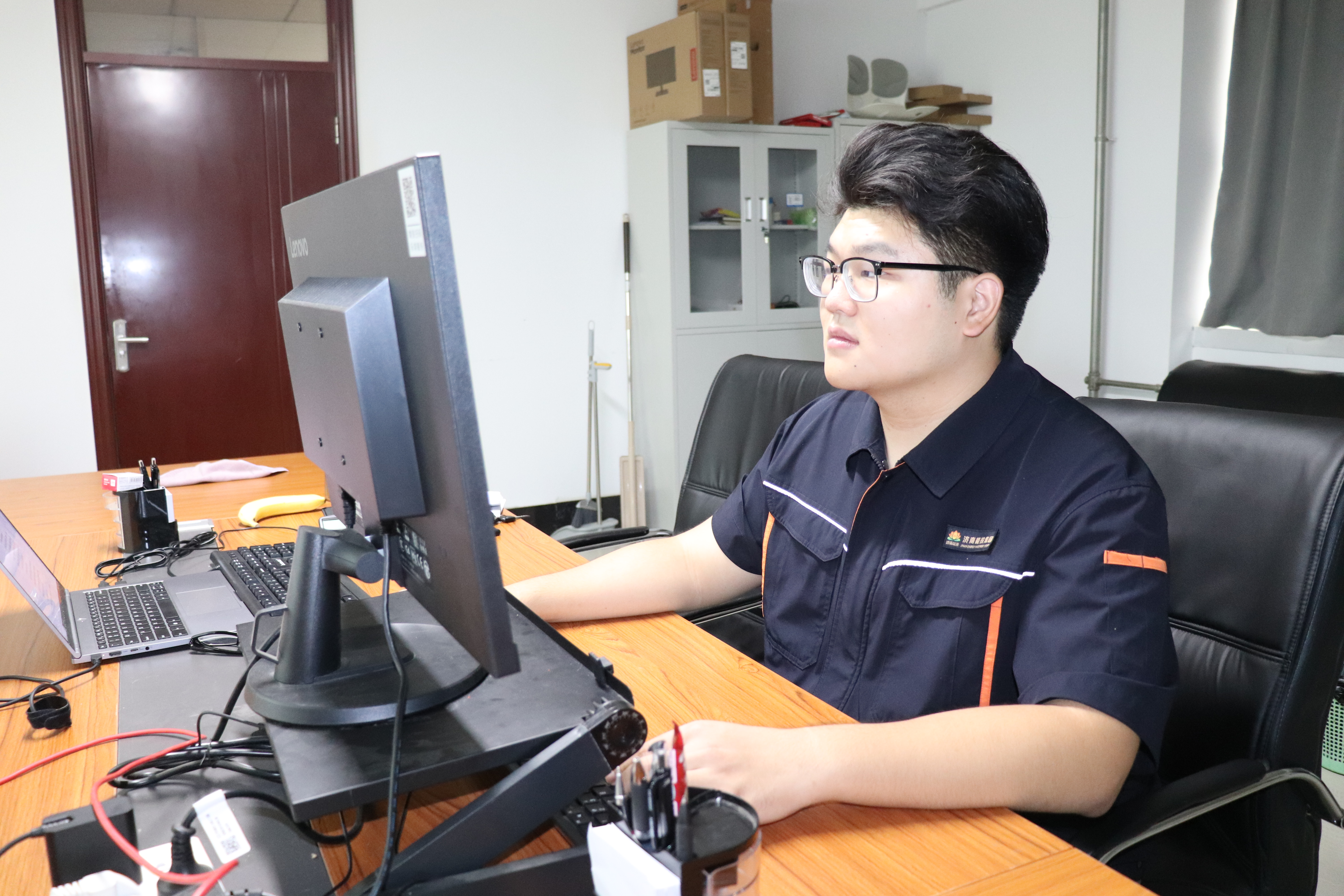 鉴黑担保网(jhdbw)·最具权威唯一维权担保平台