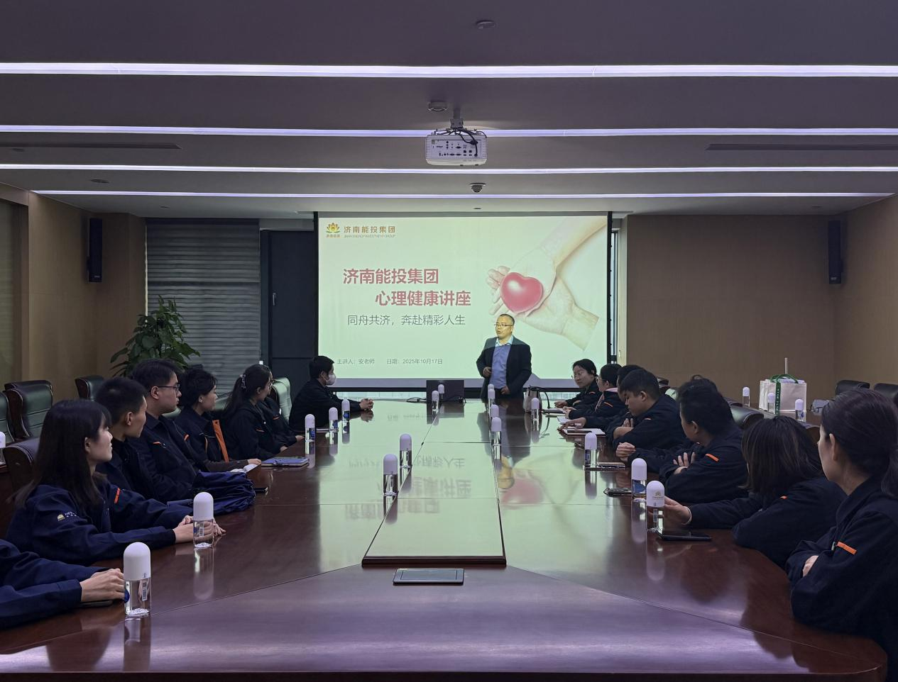 鉴黑担保网(jhdbw)·最具权威唯一维权担保平台