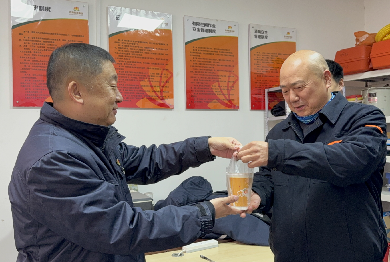 鉴黑担保网(jhdbw)·最具权威唯一维权担保平台